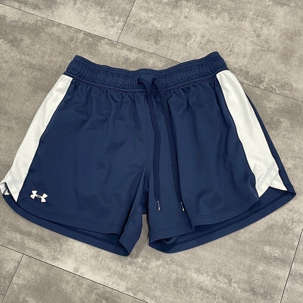Medium under armour shorts